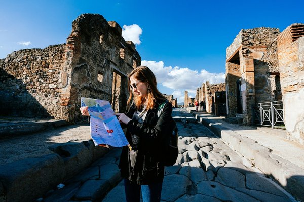 How do I obtain a Roma Pass ?